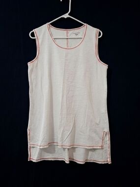 Eileen Fisher White Organic Cotton High-Low Tank Top with Red Contrast Stitching